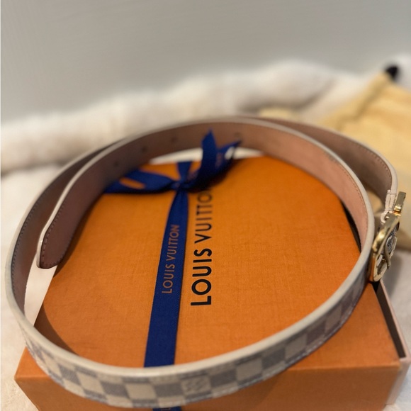 Louis Vuitton Checkered Belt with Gold Buckle - Picture 3 of 6